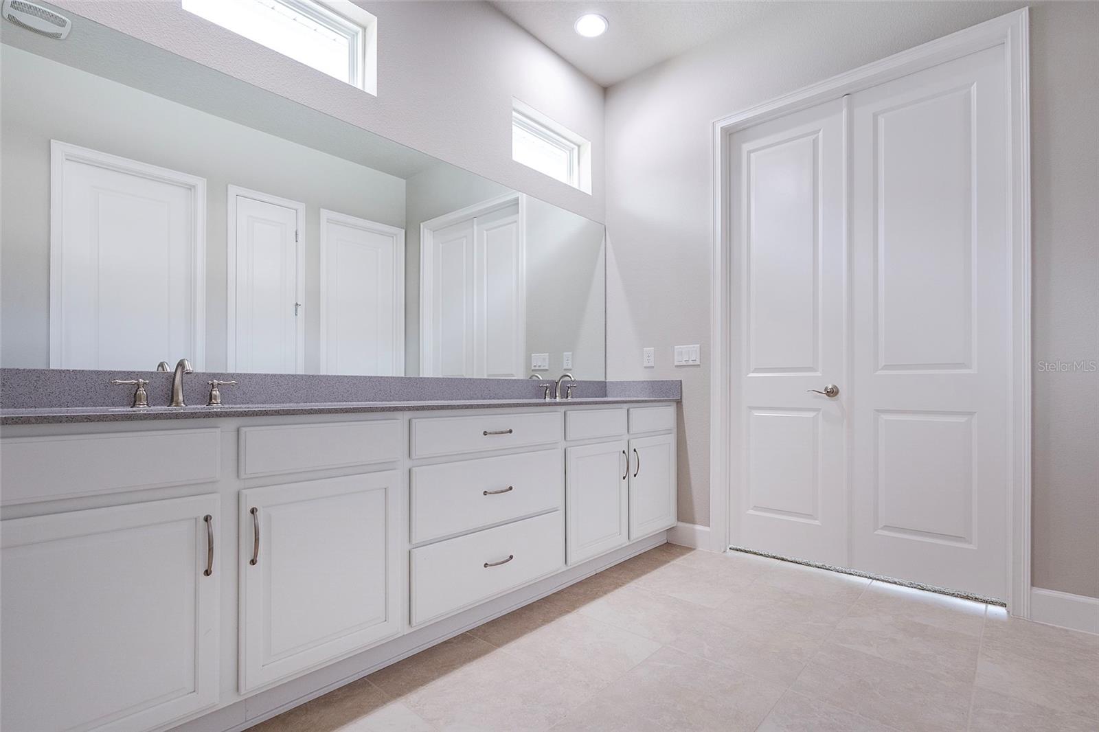 Image 4 of 86 For 6277 Fallsgrove Lane