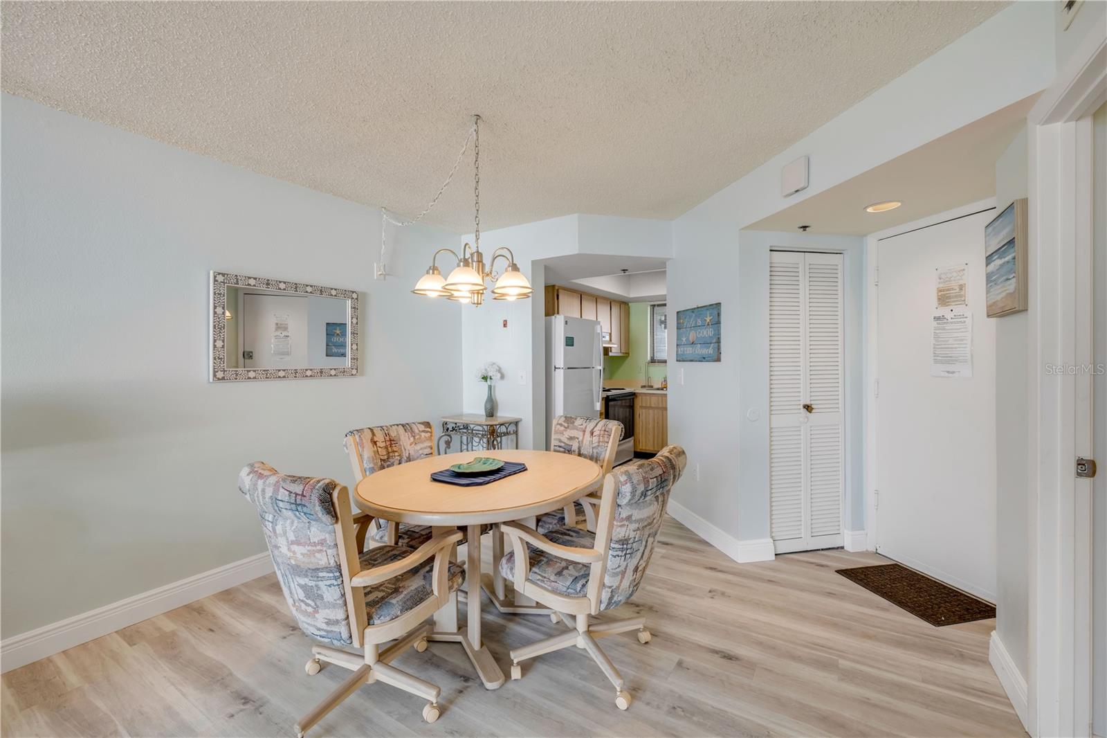 Image 7 of 40 For 3405 Atlantic Avenue 204