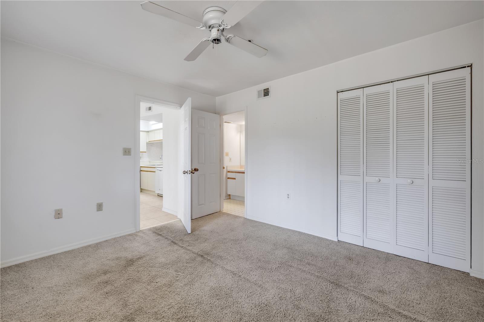 Image 13 of 31 For 464 Bouchelle Drive 104