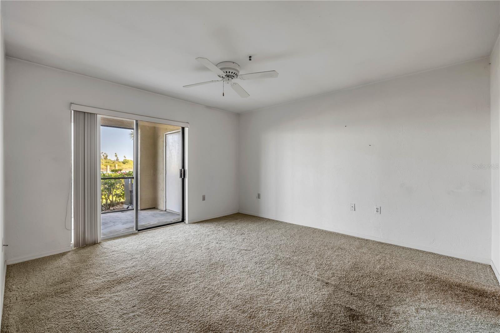 Image 15 of 31 For 464 Bouchelle Drive 104