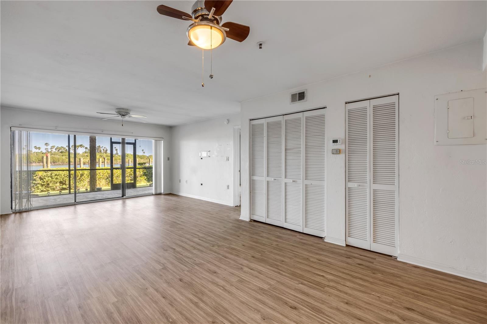 Image 7 of 31 For 464 Bouchelle Drive 104