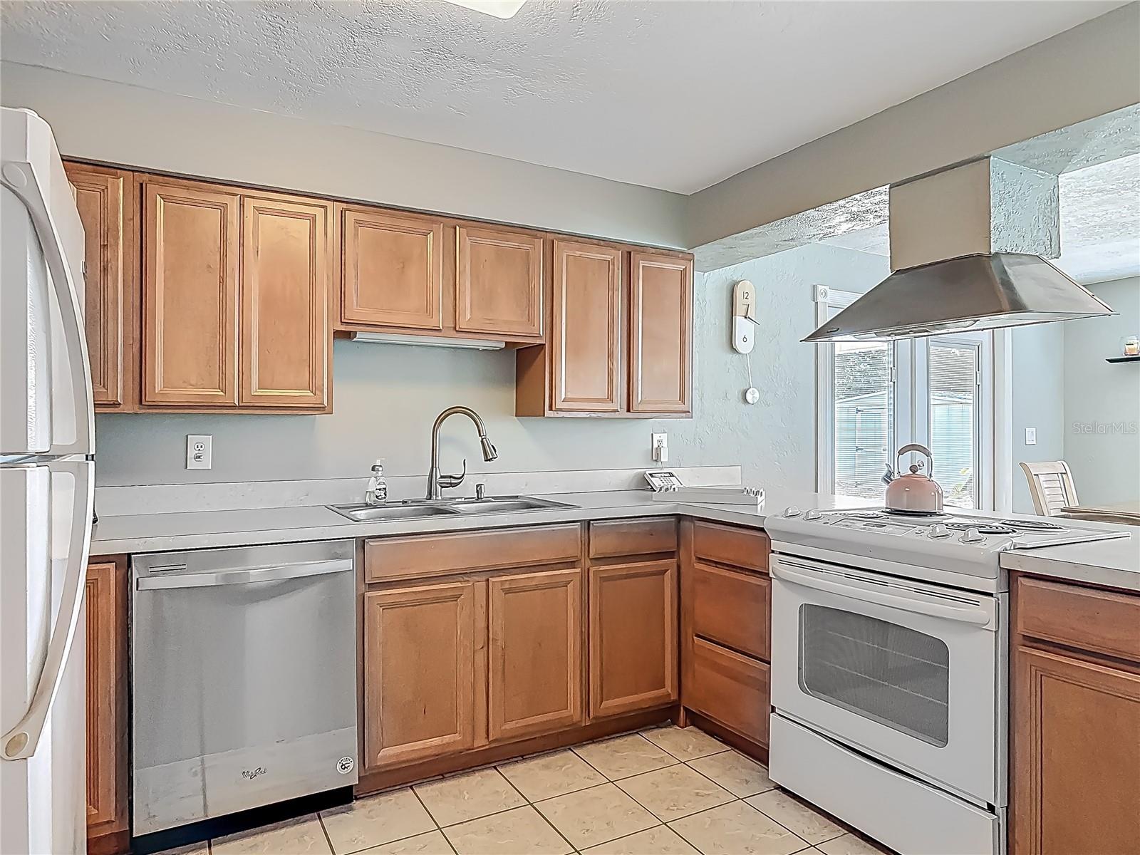Image 10 of 45 For 836 6th Street