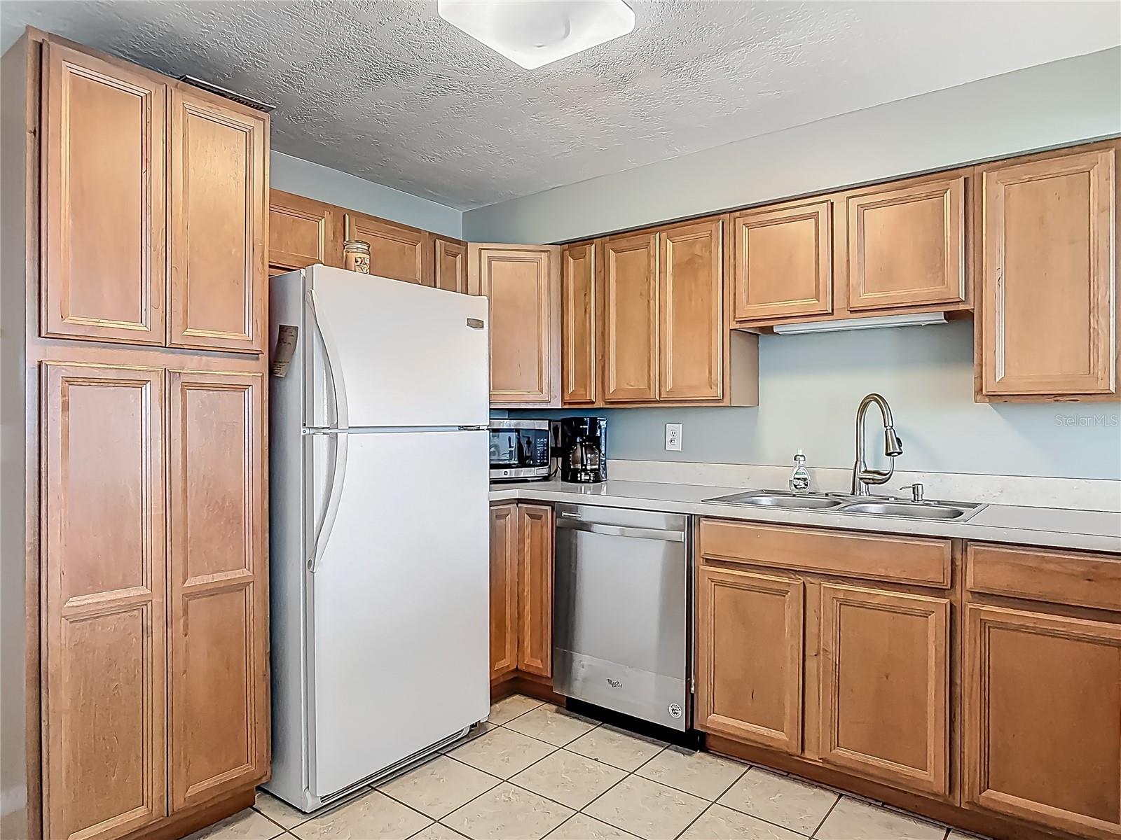 Image 11 of 45 For 836 6th Street