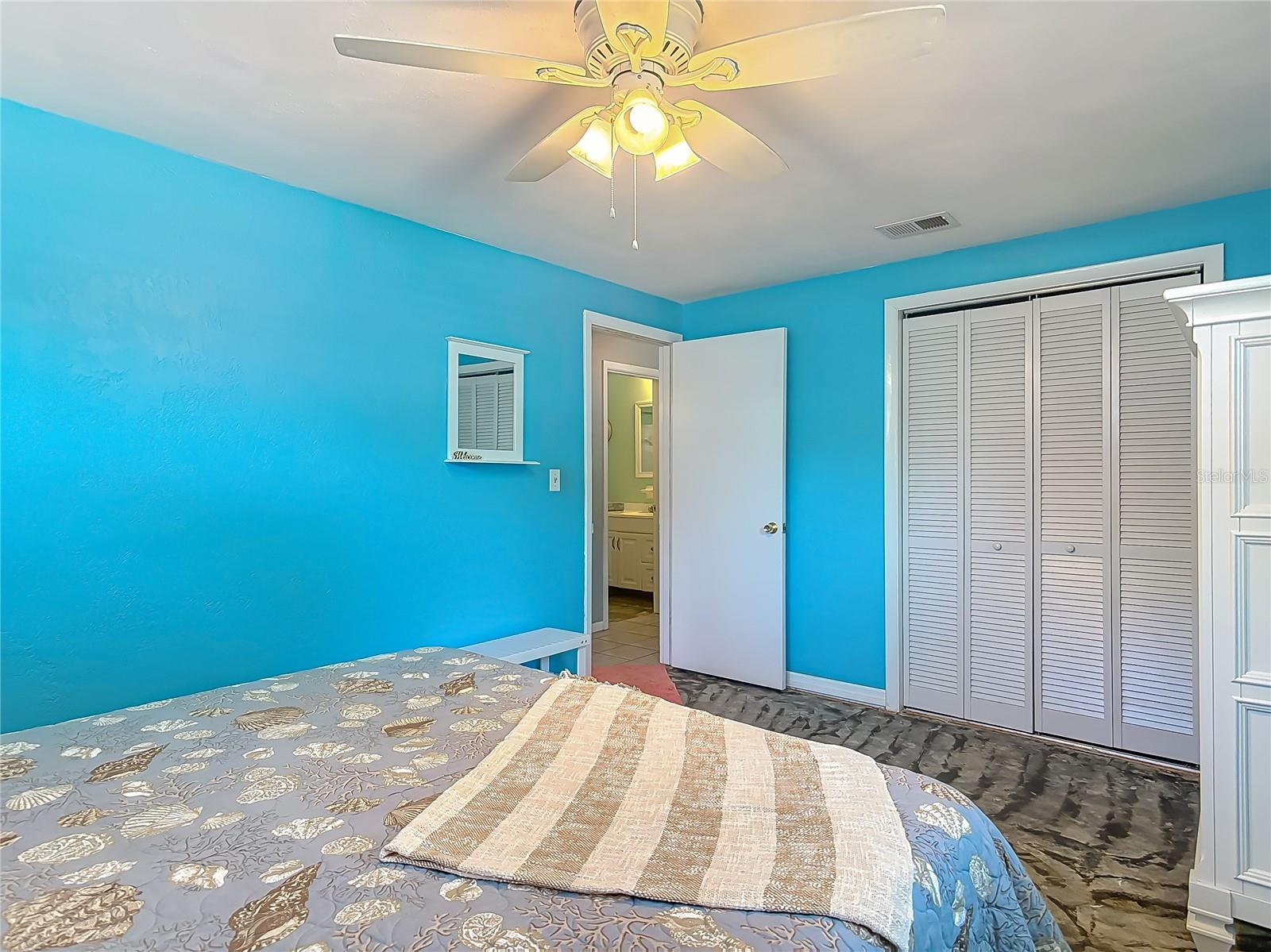 Image 23 of 45 For 836 6th Street