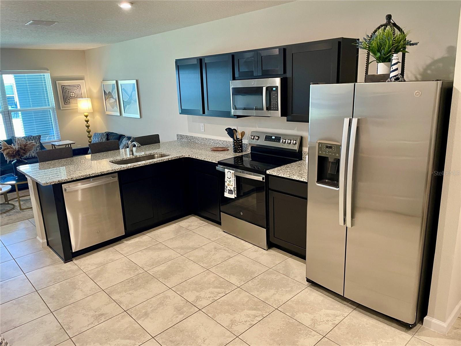 Image 12 of 31 For 2208 Flourescent Way