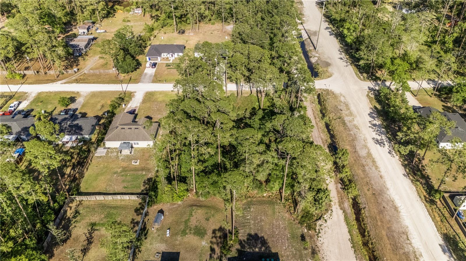 Image 8 of 13 For 1720 East Parkway