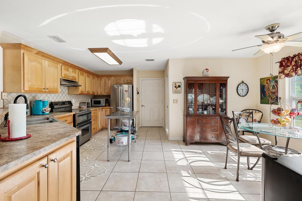 Image 20 of 77 For 229 Oak Ridge Drive