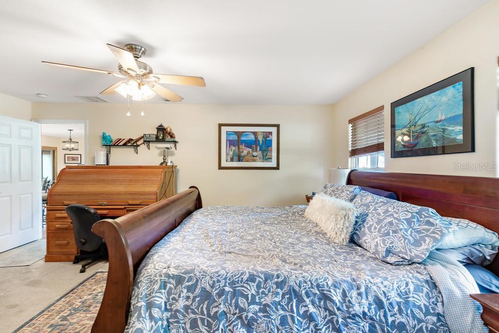 Image 42 of 77 For 229 Oak Ridge Drive