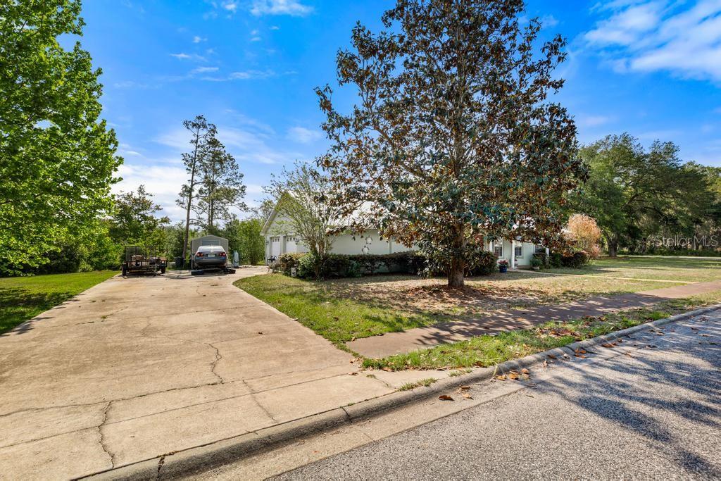 Image 5 of 77 For 229 Oak Ridge Drive