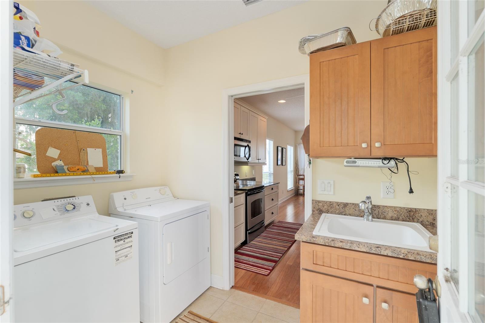Image 24 of 96 For 2499 30th Street