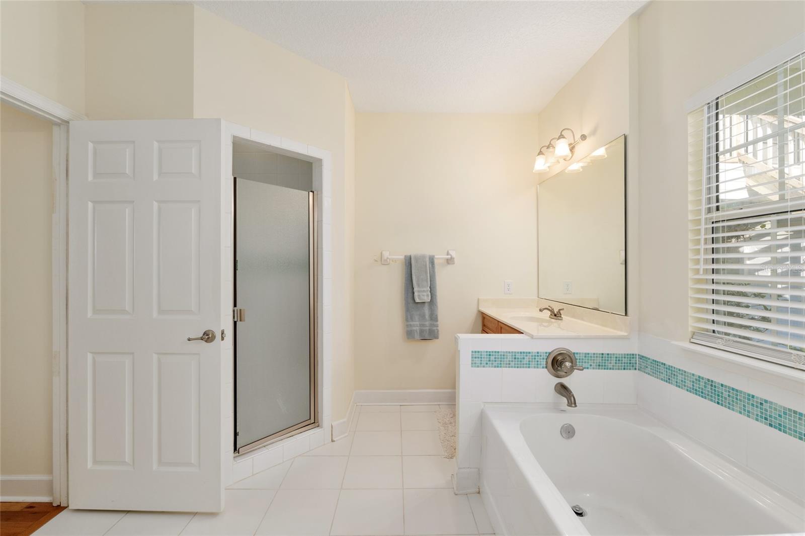 Image 32 of 96 For 2499 30th Street