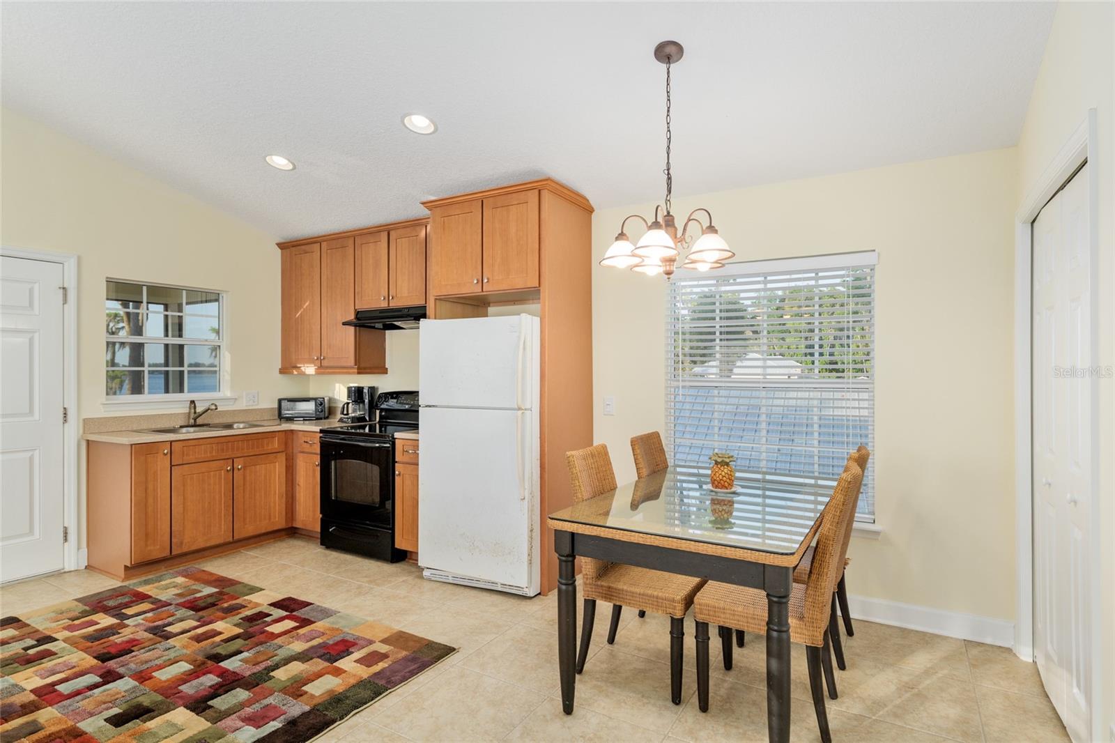 Image 75 of 96 For 2499 30th Street