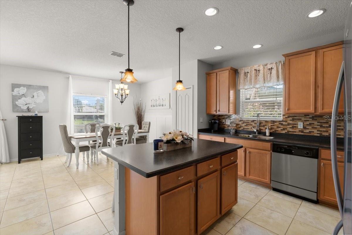 Image 11 of 53 For 5337 Royal Plantation Boulevard