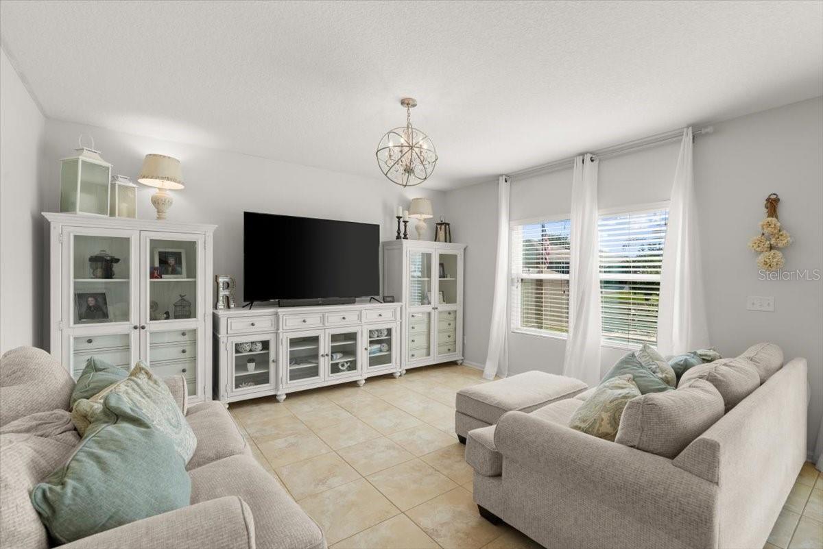 Image 20 of 53 For 5337 Royal Plantation Boulevard