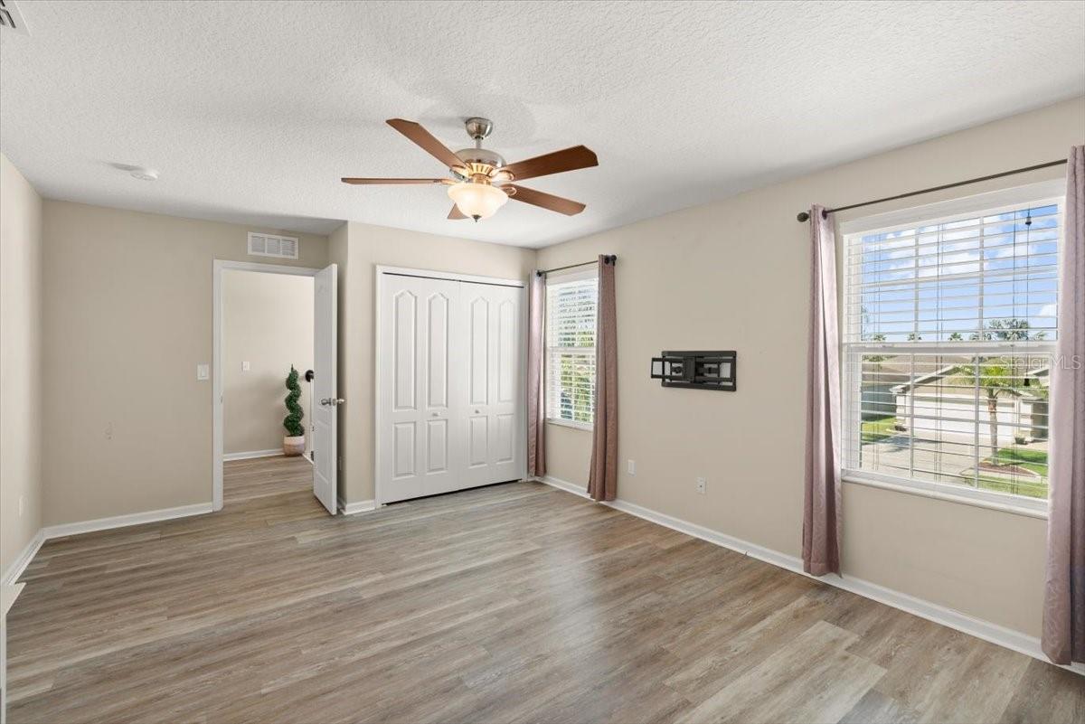 Image 34 of 53 For 5337 Royal Plantation Boulevard