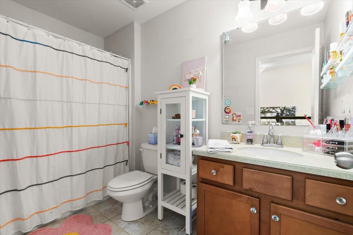 Image 35 of 53 For 5337 Royal Plantation Boulevard