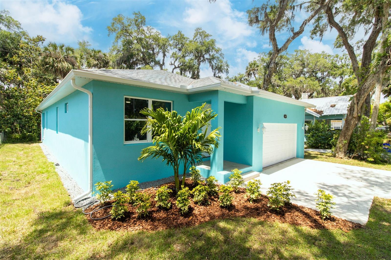 Image 4 of 41 For 1209 Palmetto Street