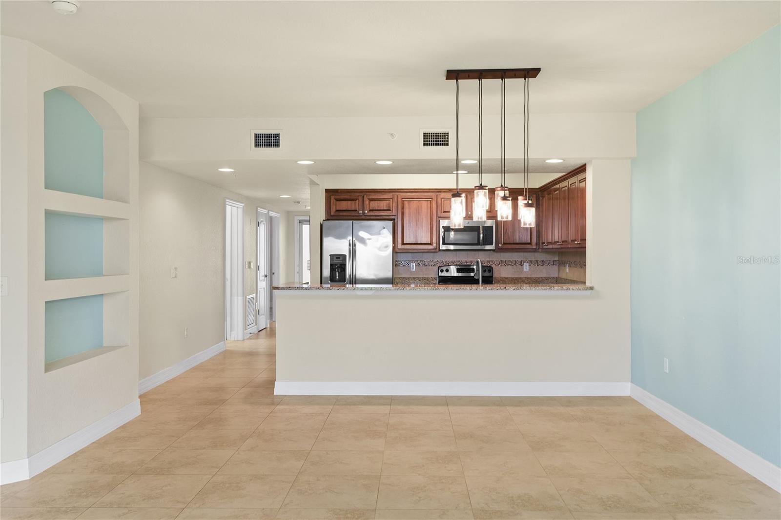 Image 5 of 63 For 5300 Atlantic Avenue 19-403