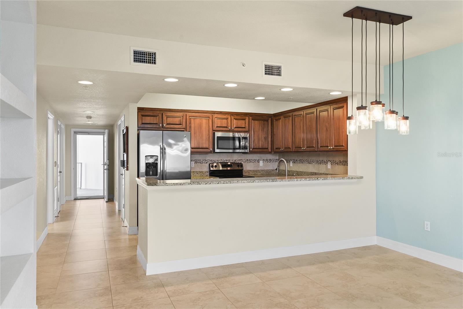 Image 7 of 63 For 5300 Atlantic Avenue 19-403