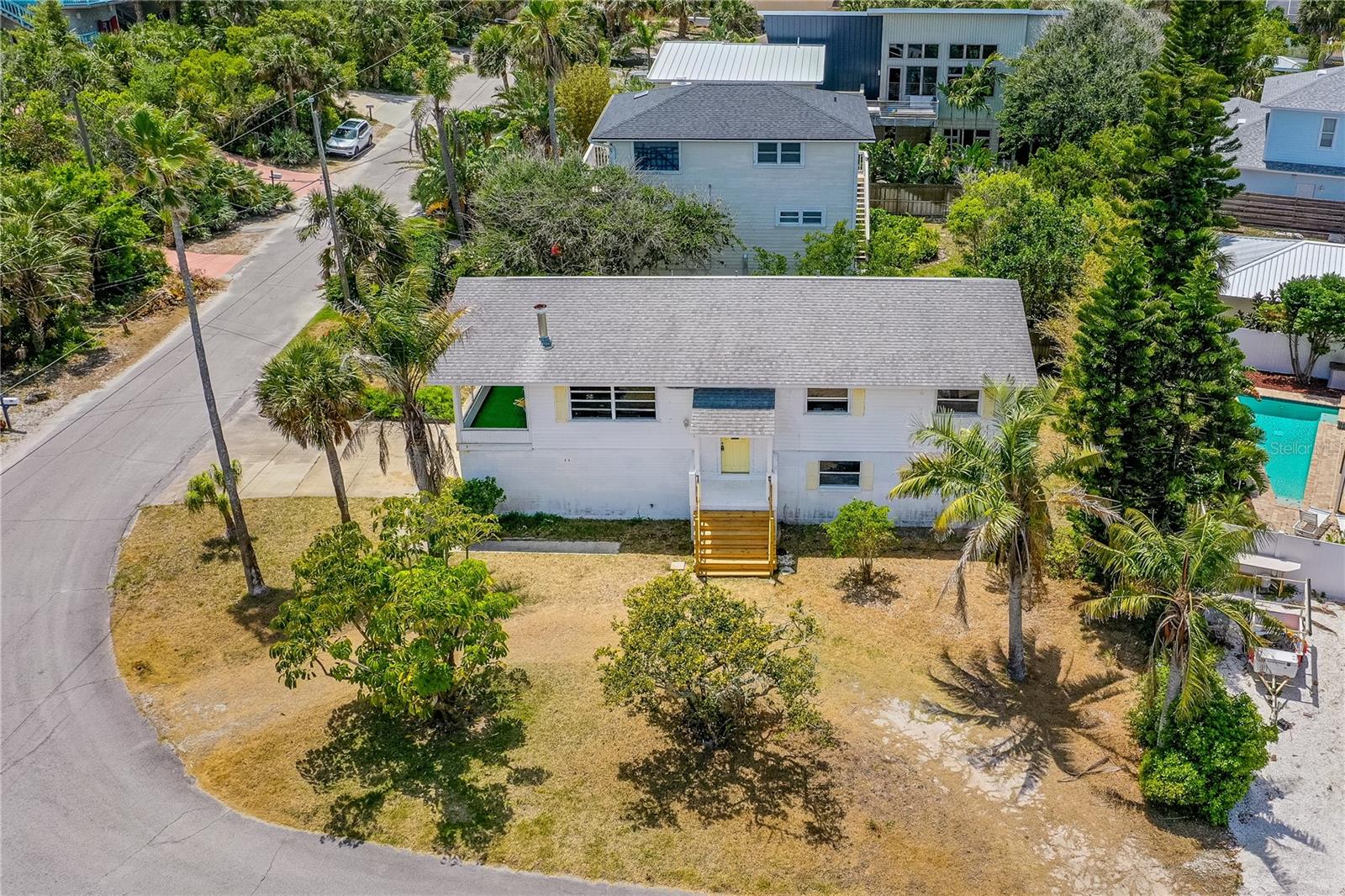 Image 31 of 38 For 216 Dune Circle