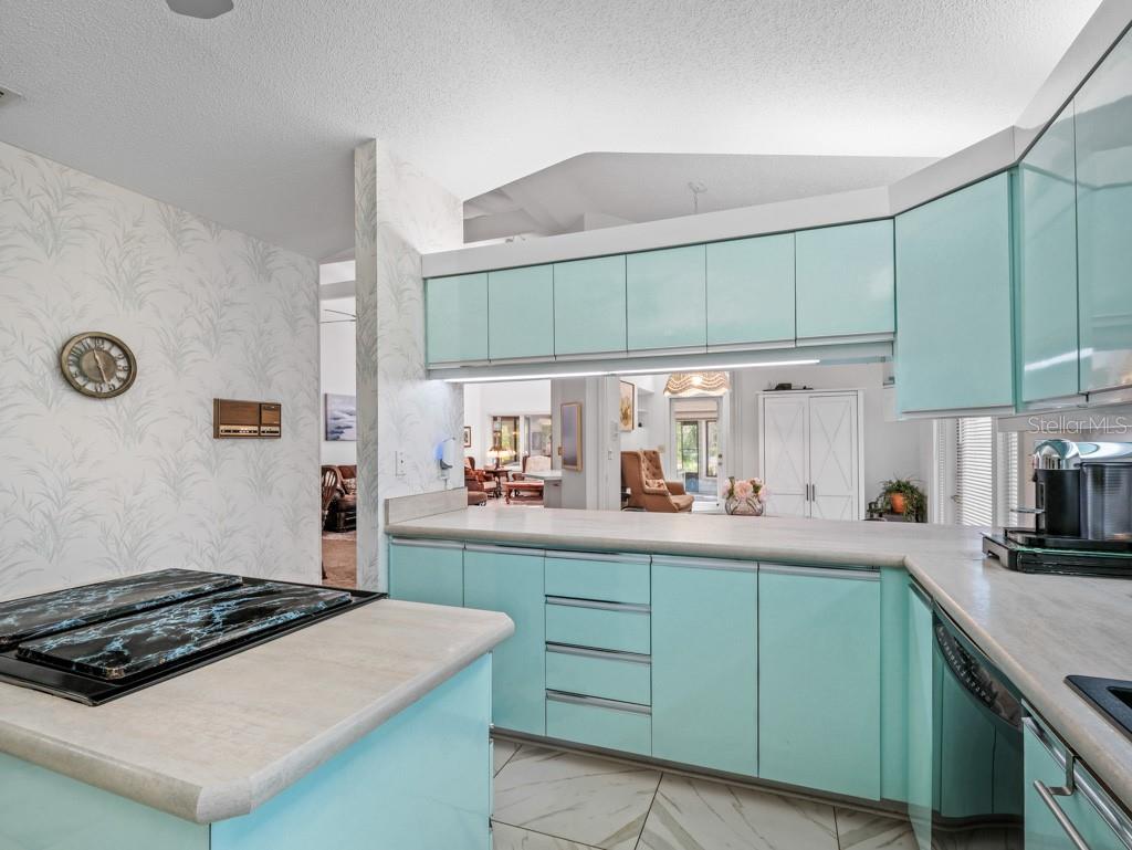 Image 14 of 54 For 627 Saint Andrews Circle