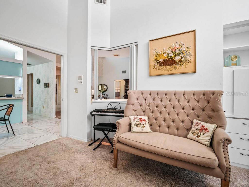 Image 31 of 54 For 627 Saint Andrews Circle