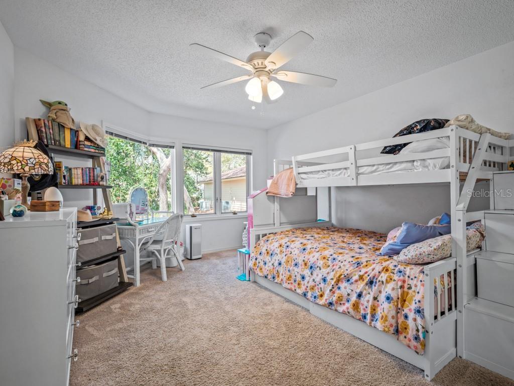Image 32 of 54 For 627 Saint Andrews Circle