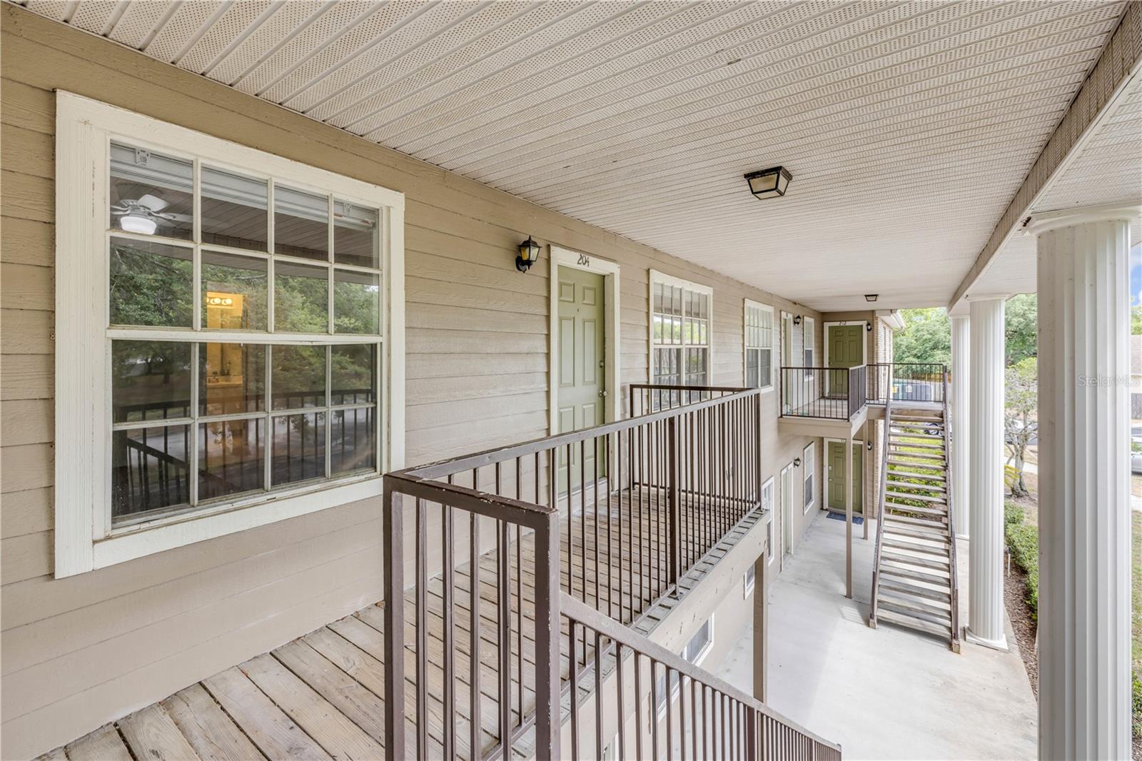 Image 32 of 50 For 160 Reserve Circle 204
