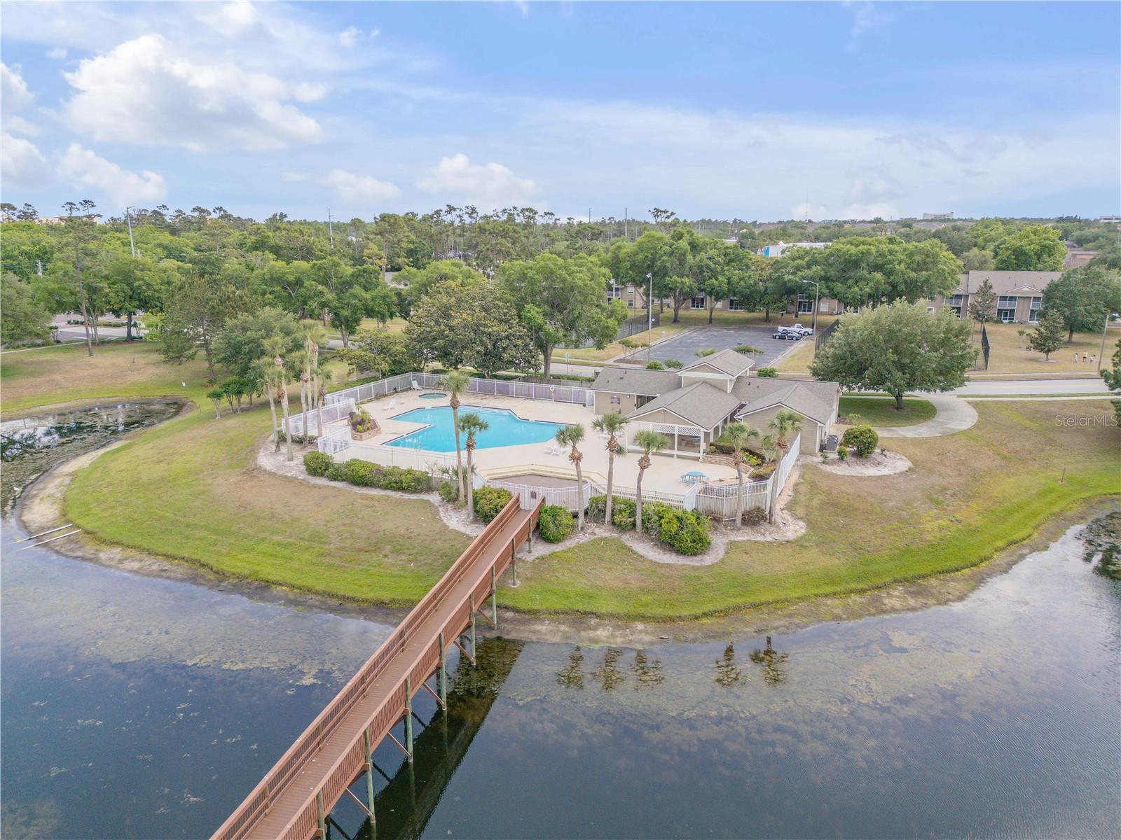 Image 36 of 50 For 160 Reserve Circle 204