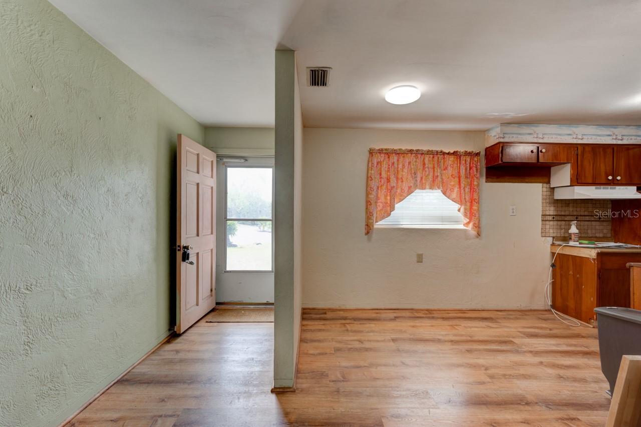 Image 2 of 20 For 1302 Westwood Drive