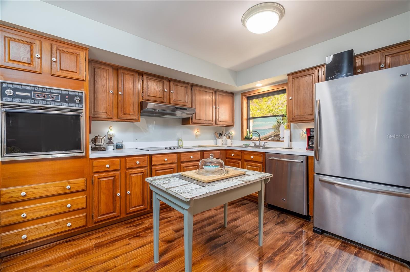 Image 10 of 42 For 825 23rd Avenue