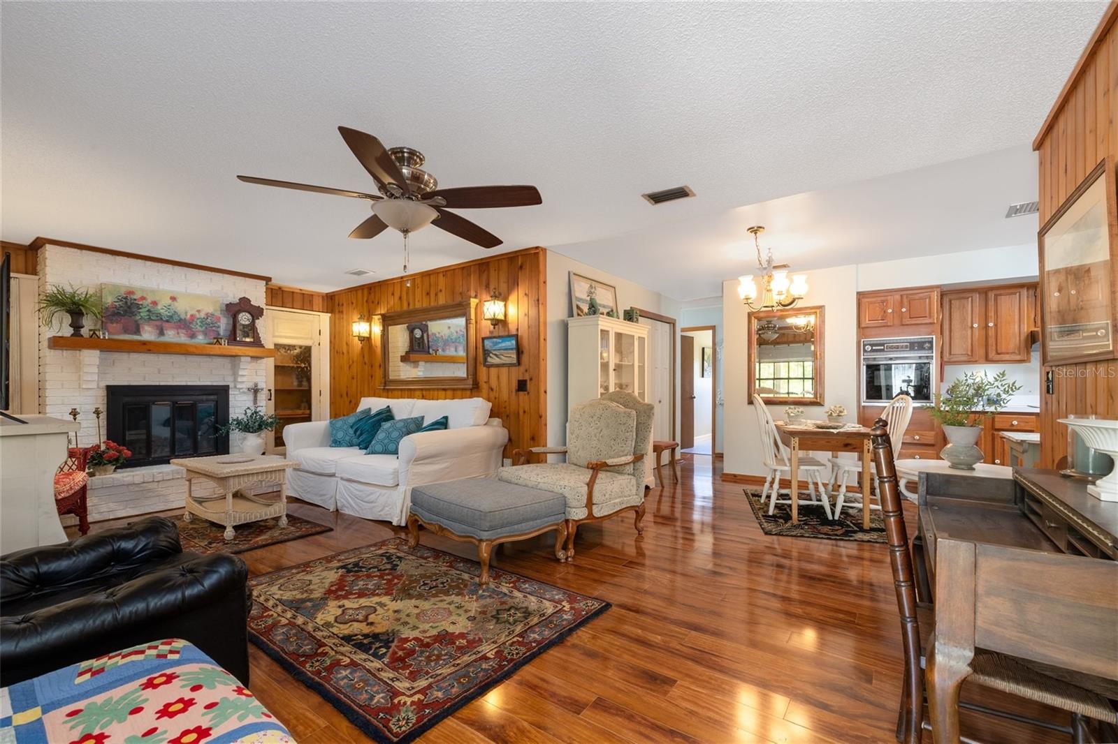Image 6 of 42 For 825 23rd Avenue