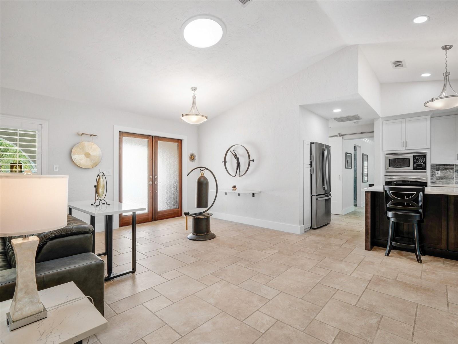 Image 11 of 85 For 1601 Riverside Drive