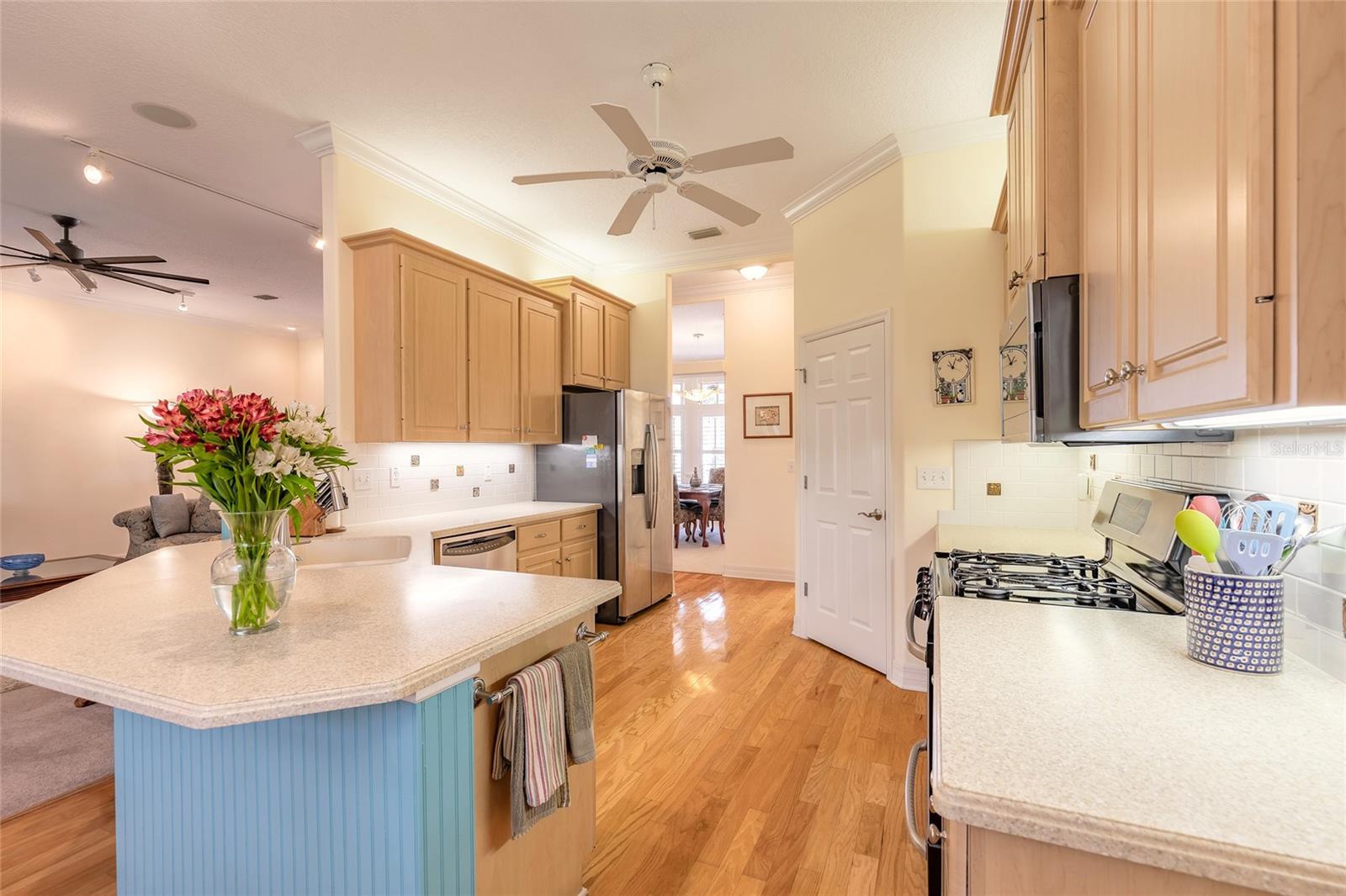 Image 4 of 57 For 2815 Bay Side Drive