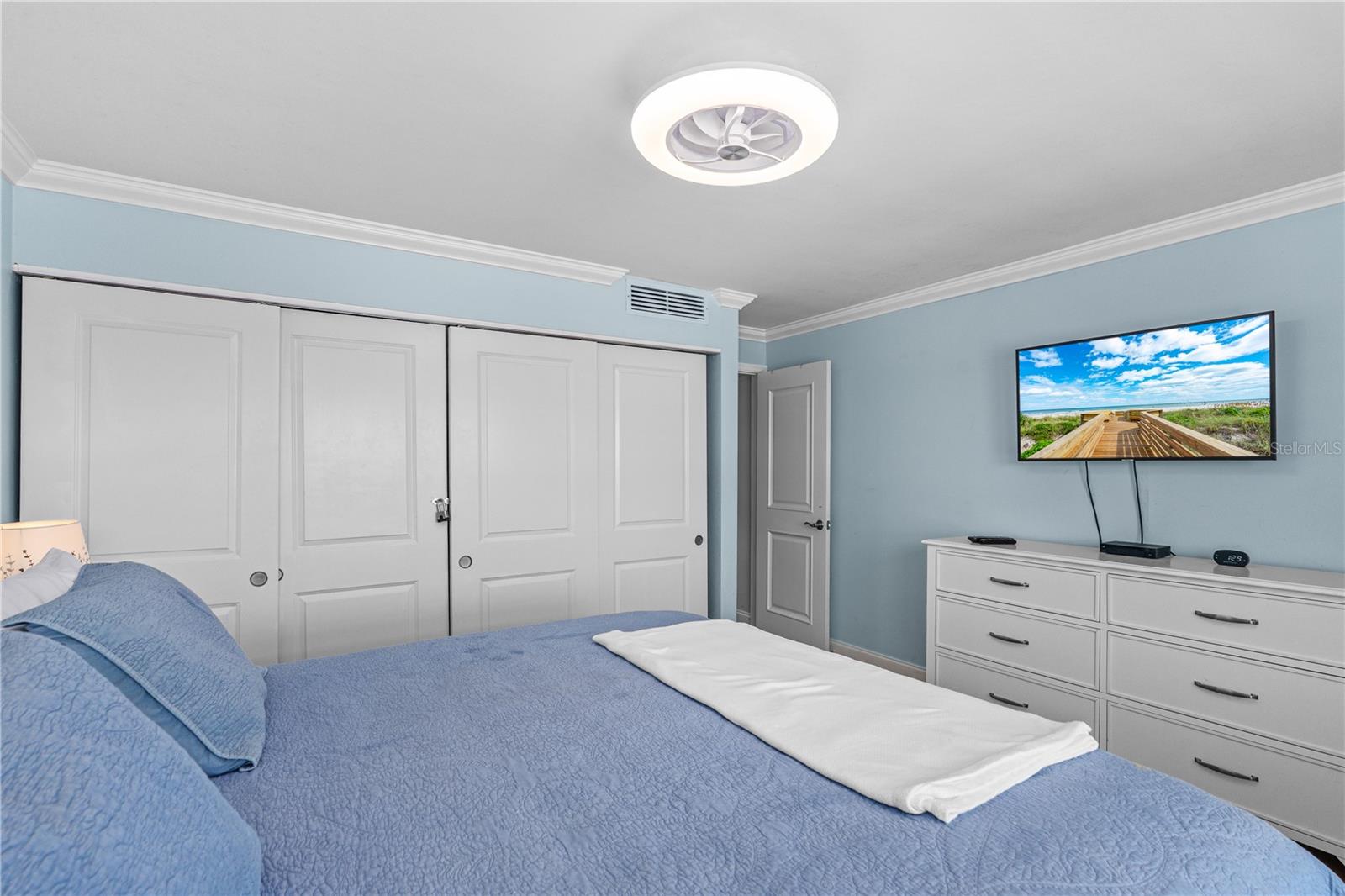 Image 16 of 40 For 4841 Saxon Drive C201