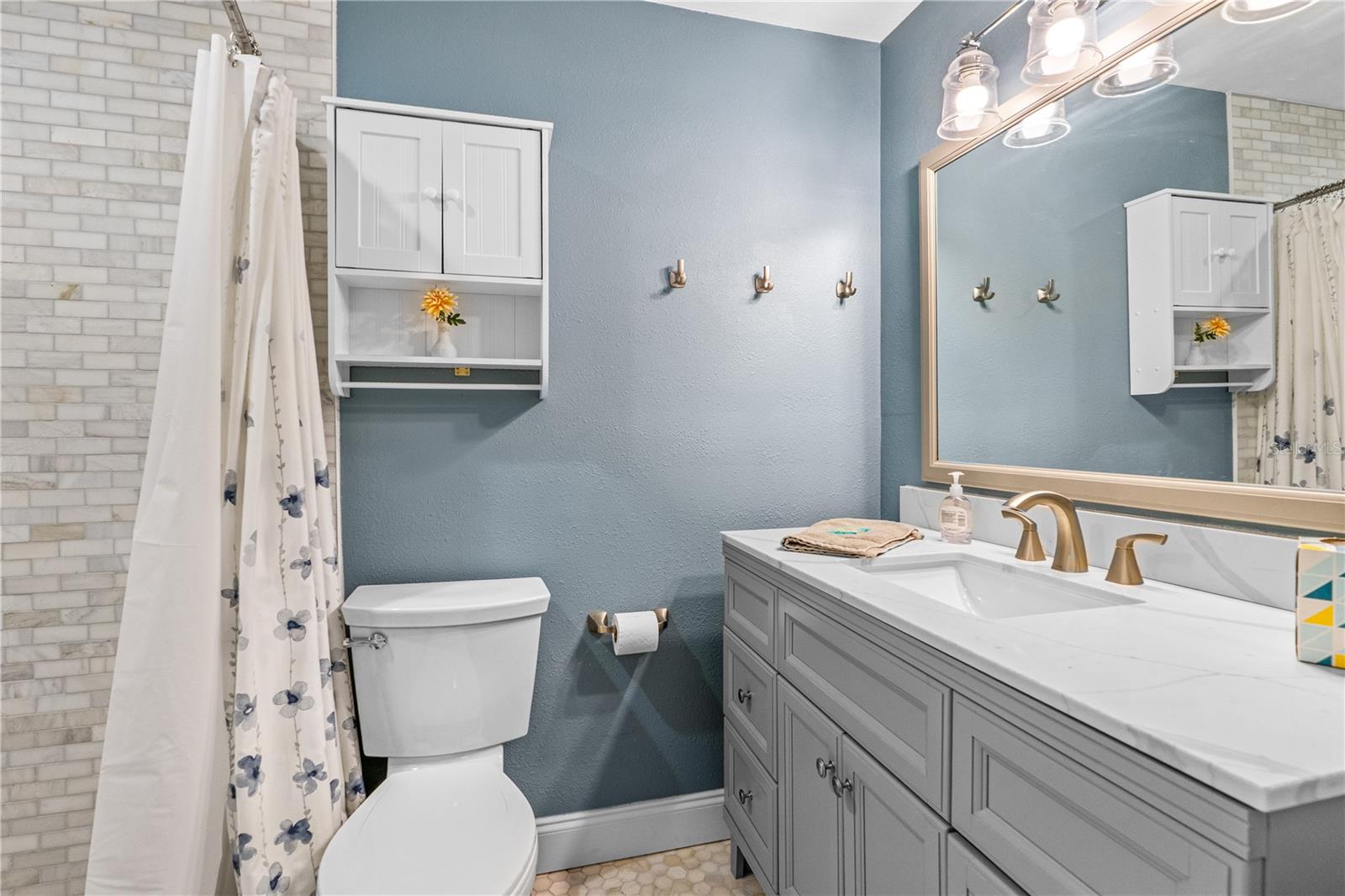 Image 19 of 40 For 4841 Saxon Drive C201
