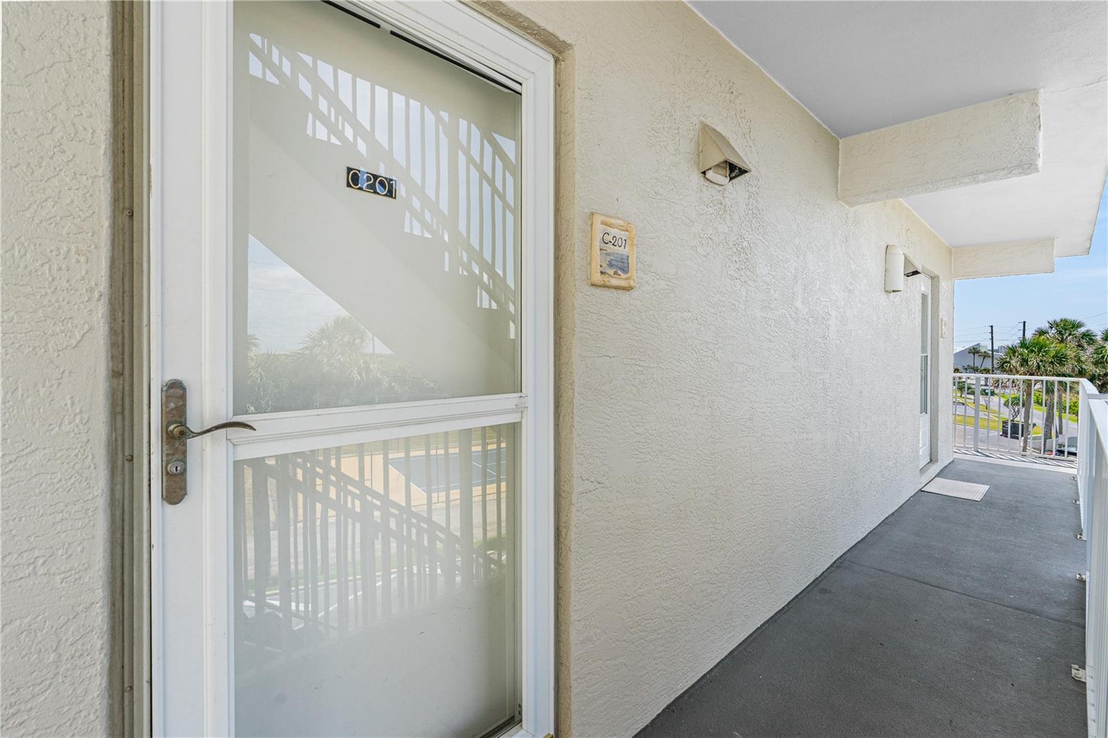 Image 2 of 40 For 4841 Saxon Drive C201