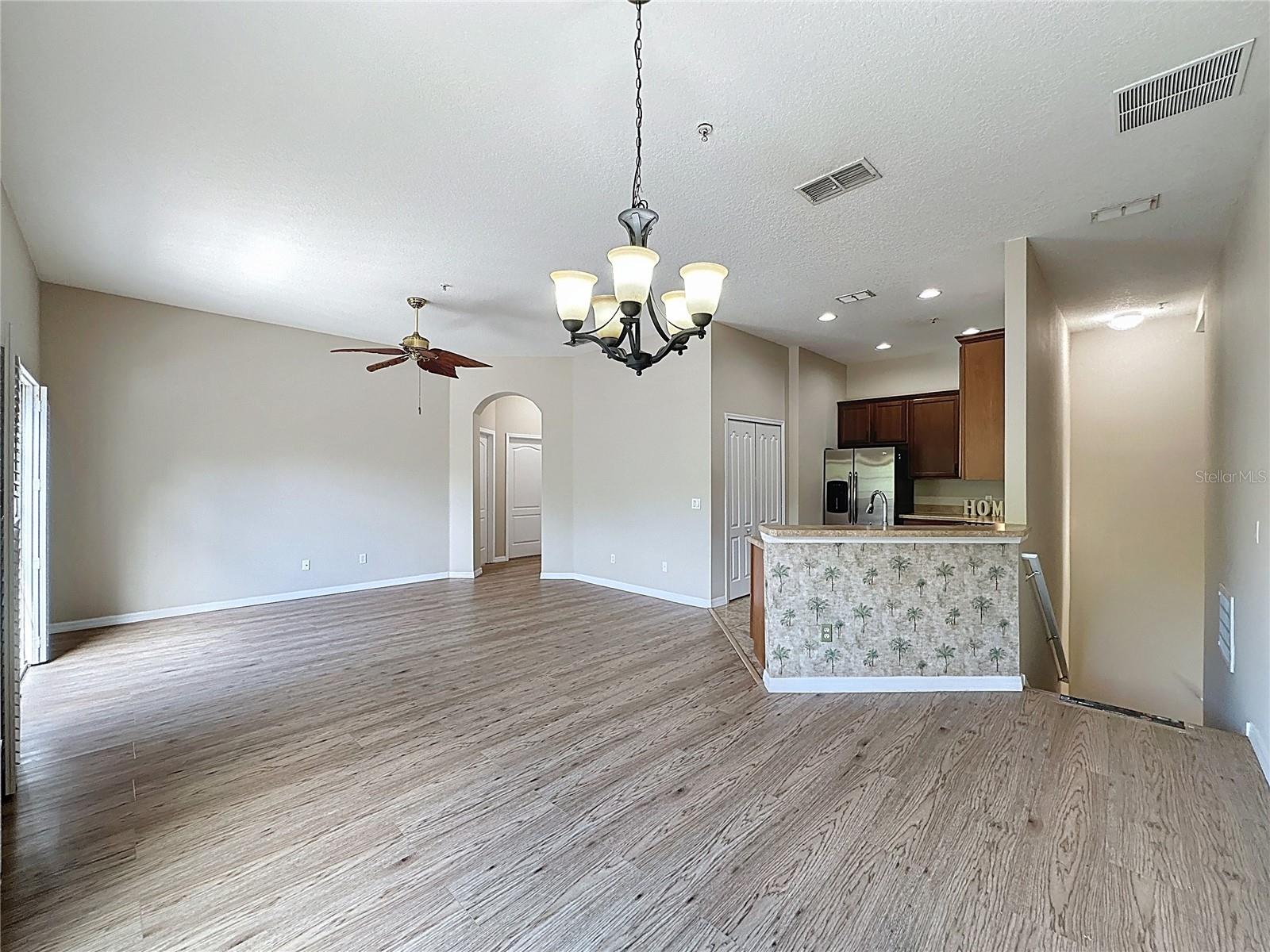 Image 31 of 63 For 3311 Pine Oak Trail
