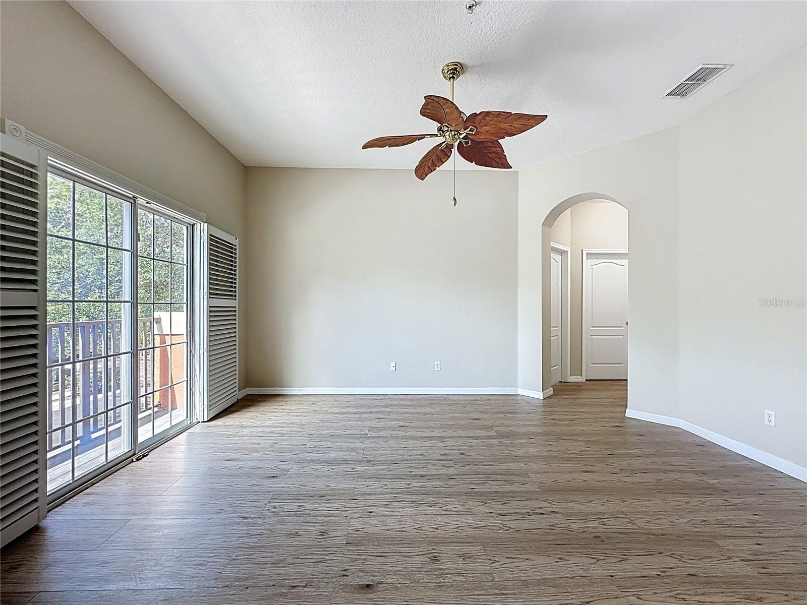 Image 35 of 63 For 3311 Pine Oak Trail
