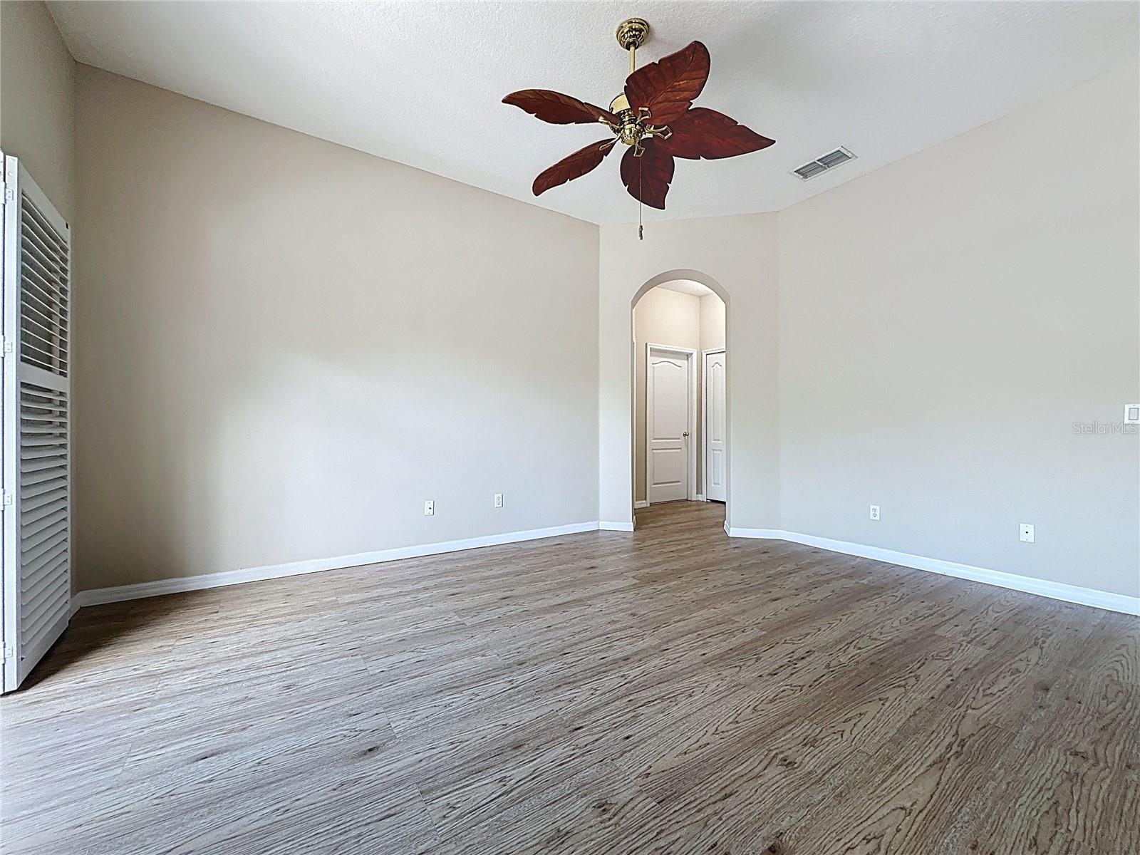 Image 40 of 63 For 3311 Pine Oak Trail