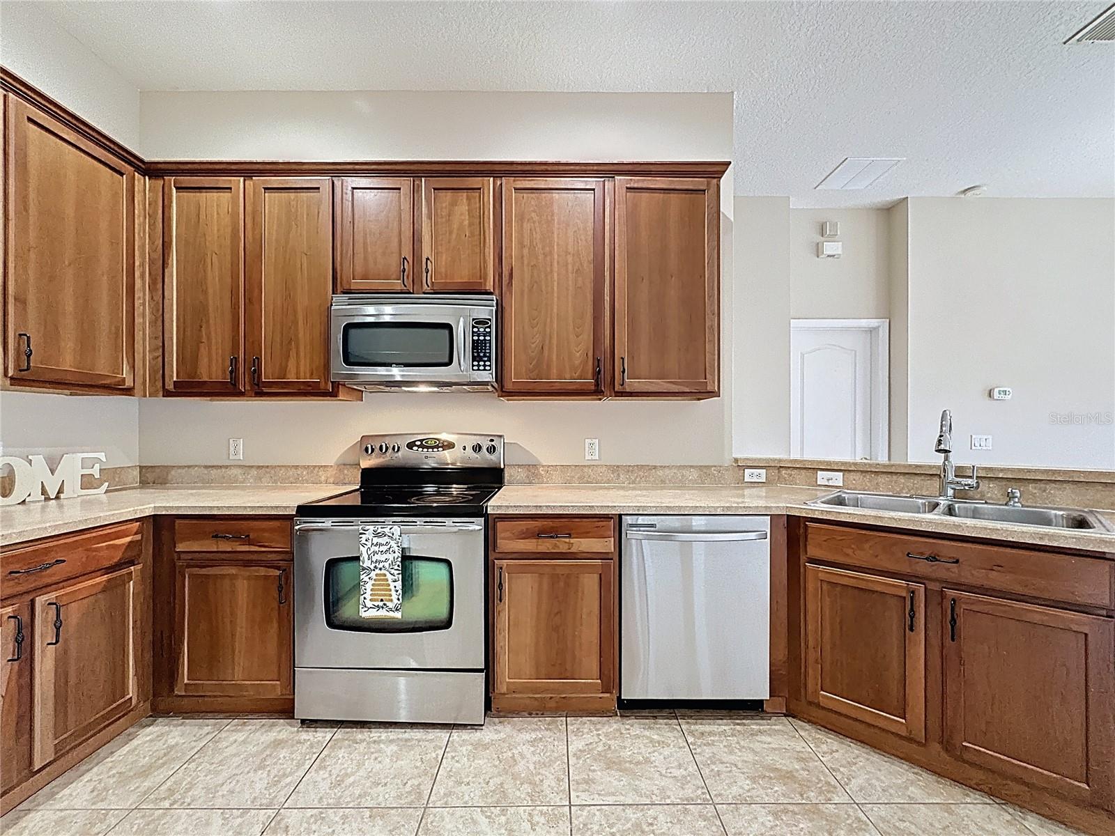 Image 44 of 63 For 3311 Pine Oak Trail