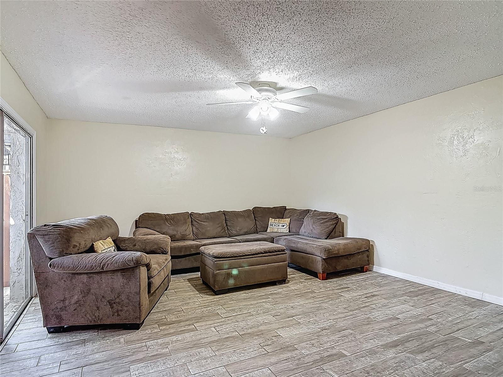 Image 11 of 44 For 95 Moonstone Court