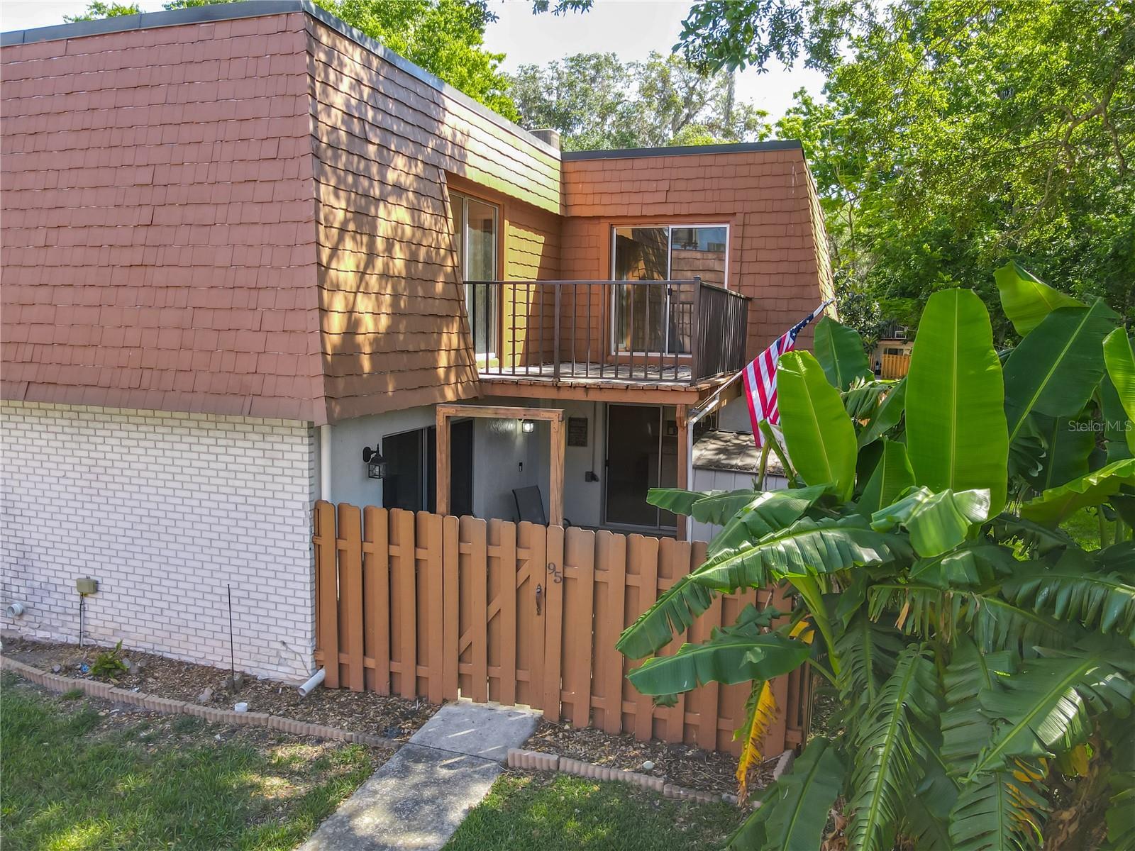 Image 2 of 44 For 95 Moonstone Court