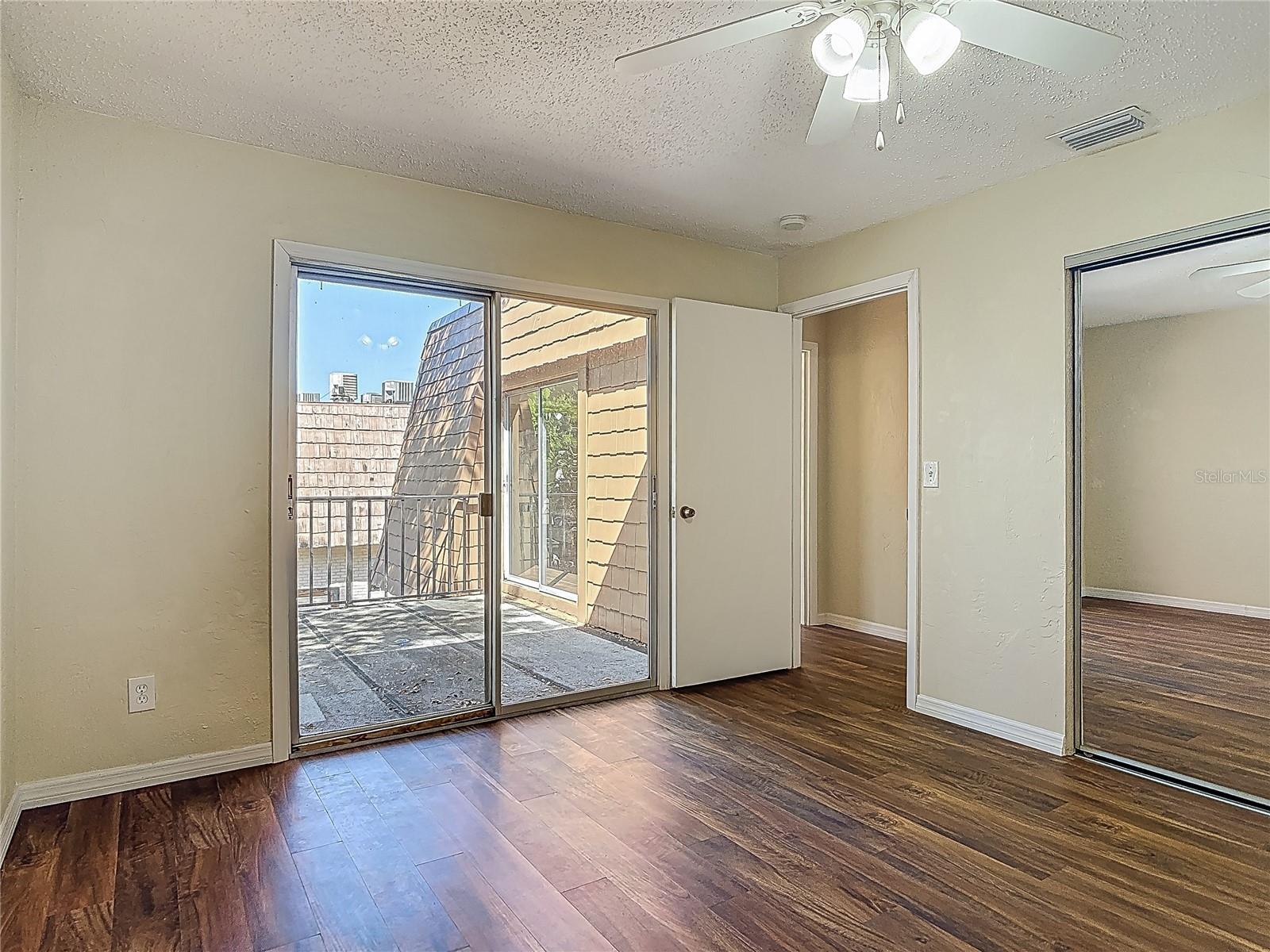 Image 22 of 44 For 95 Moonstone Court