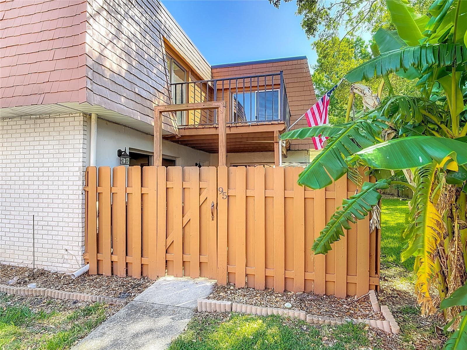 Image 33 of 44 For 95 Moonstone Court