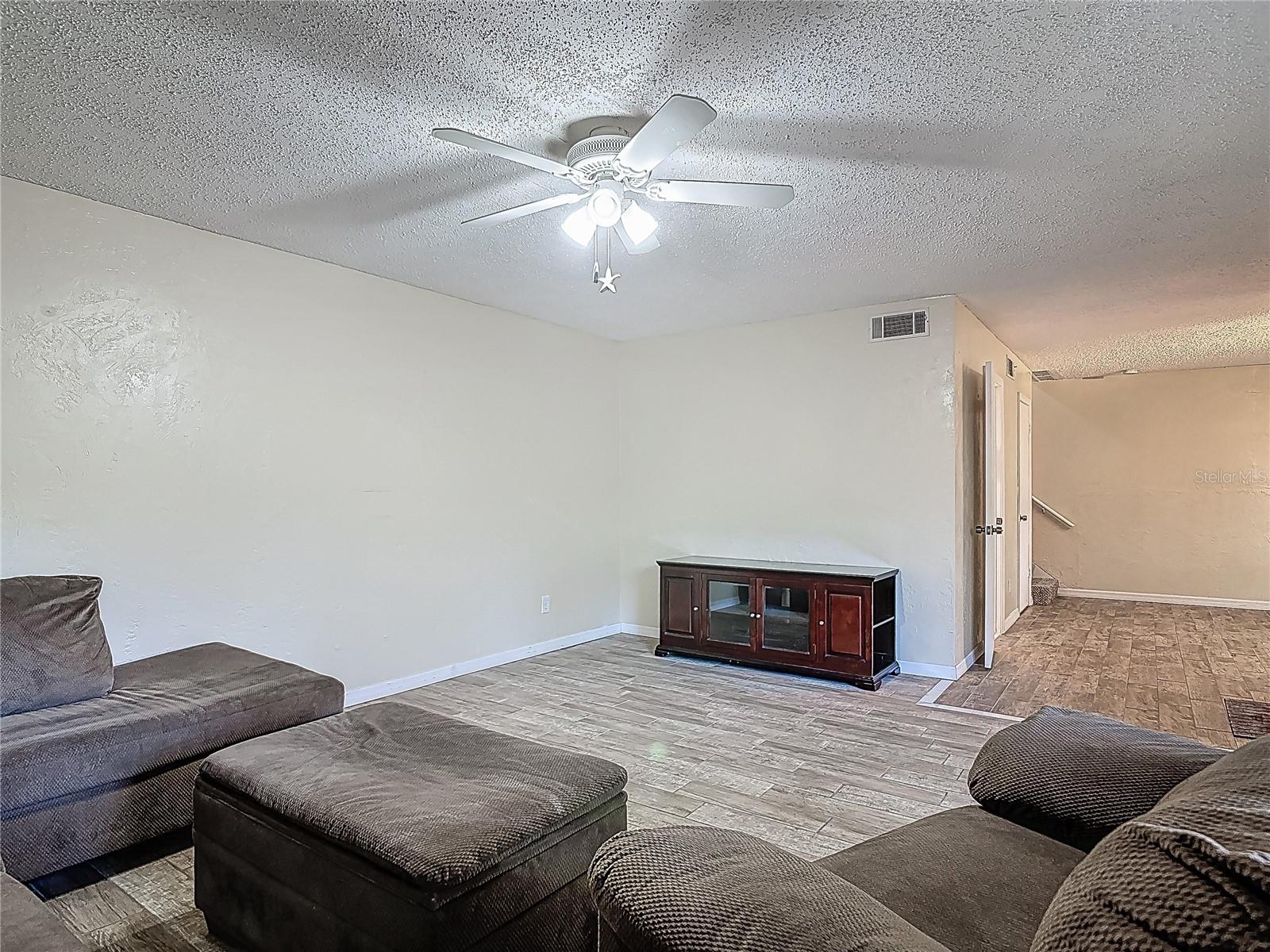 Image 9 of 44 For 95 Moonstone Court