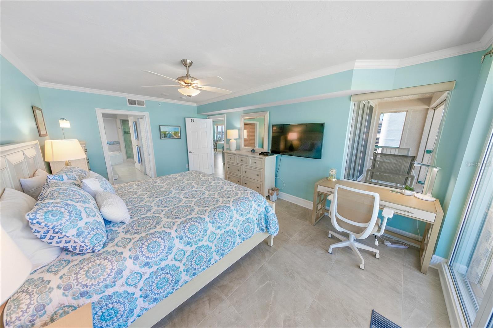 Image 17 of 55 For 3311 Atlantic Avenue 801