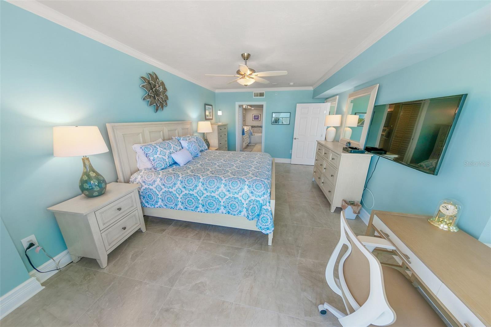 Image 18 of 55 For 3311 Atlantic Avenue 801