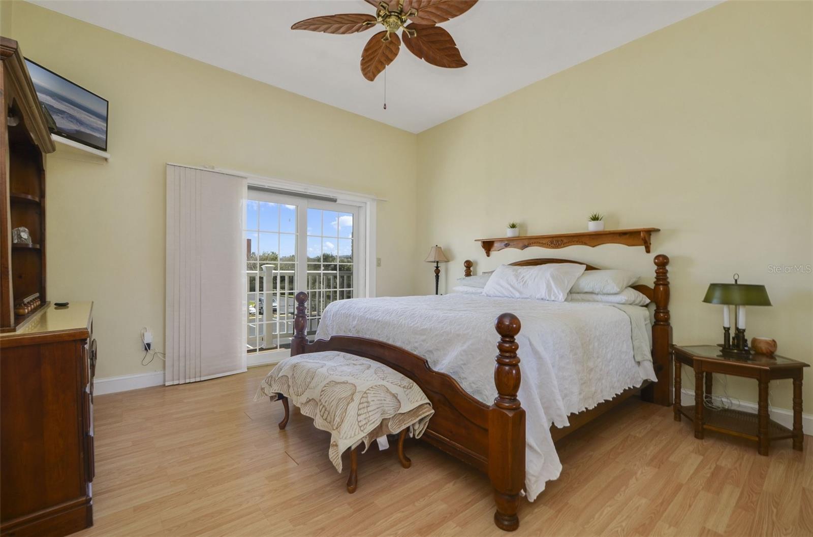 Image 14 of 27 For 3833 Sandstone Court