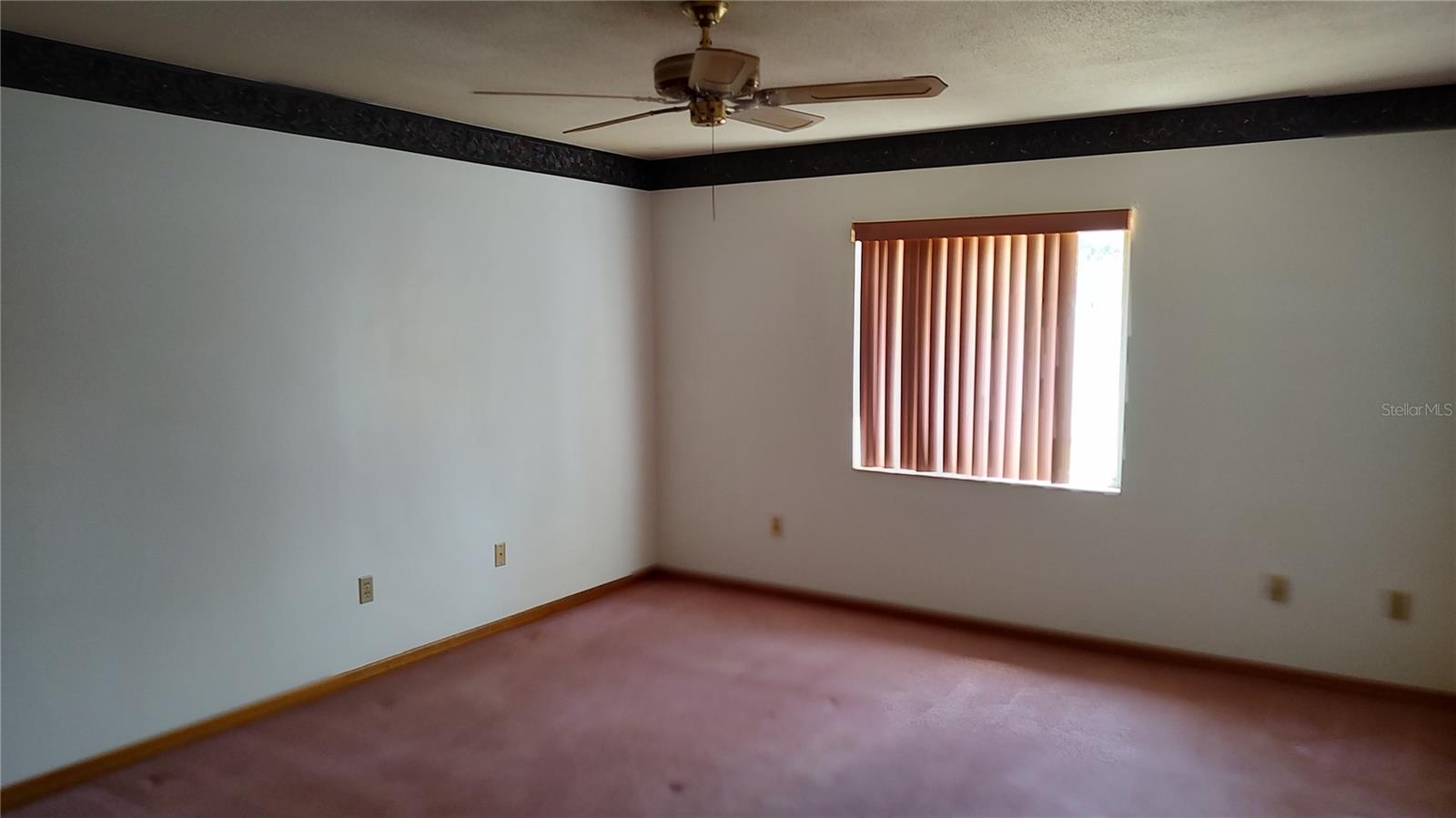 Image 11 of 12 For 1077 Willow Wood Drive